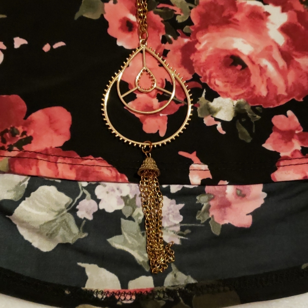 Shirt - Picture 2 of 7